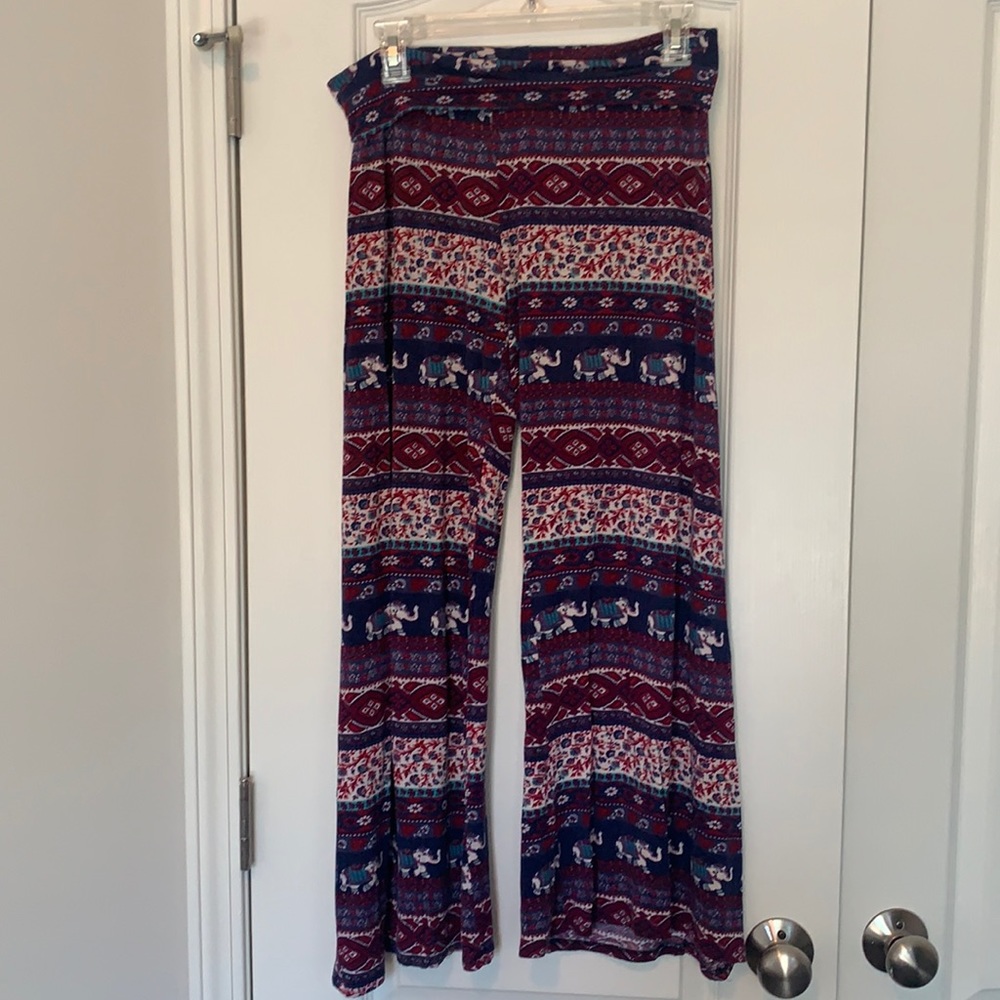 Junior’s Living Doll Elephant Print Pants Size L